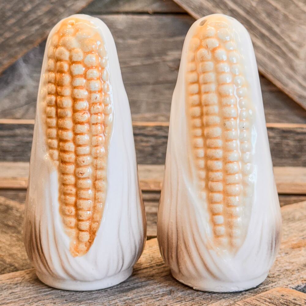 Vintage Mid Century Ceramic Corn Cob Shakers | Retro Kitsch Kitchen Decor Set